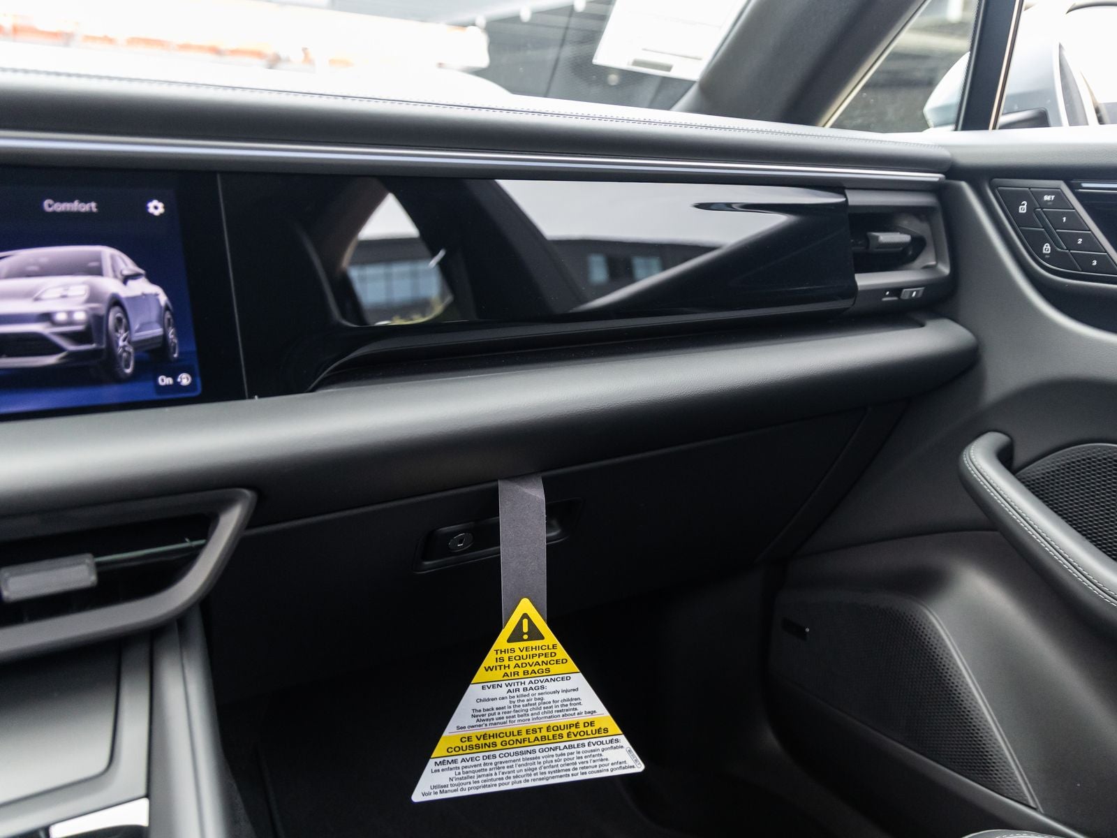 2025 Porsche Macan Electric