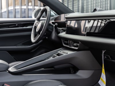 2025 Porsche Macan Electric