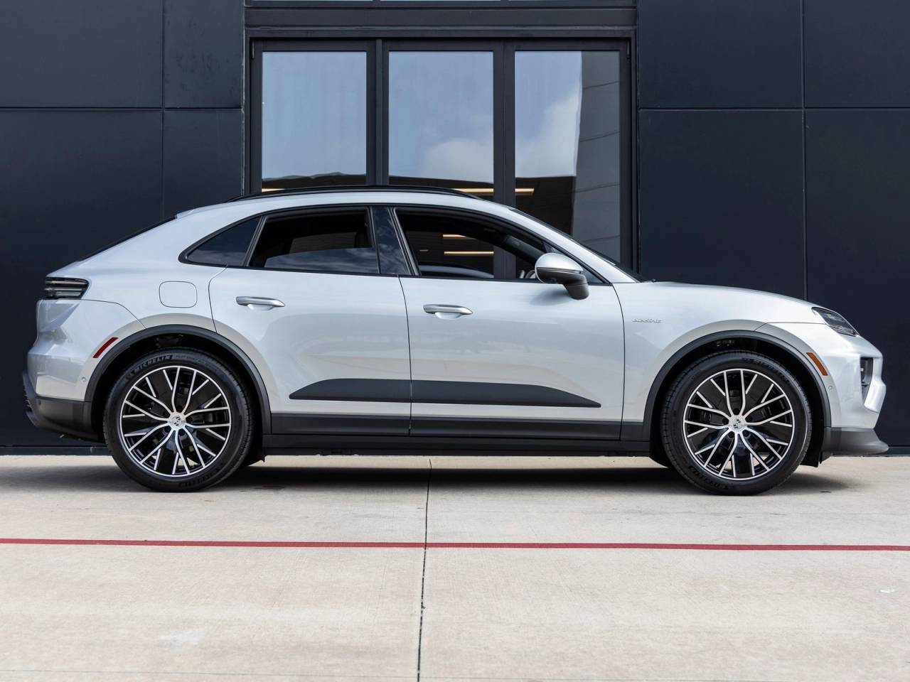 2025 Porsche Macan Electric Macan Electric