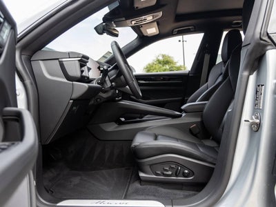 2025 Porsche Macan Electric Macan Electric