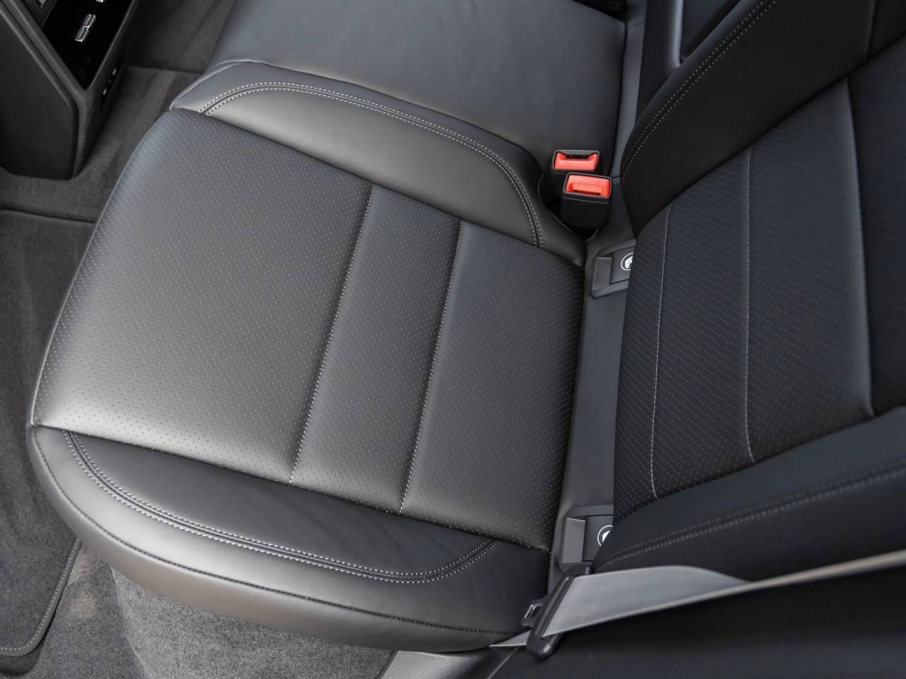 2025 Porsche Macan Electric Macan Electric