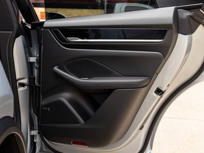 2025 Porsche Macan Electric Macan Electric