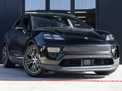 2026 Porsche Macan Macan Electric