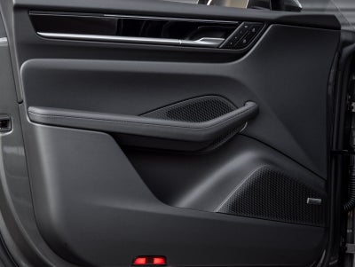 2026 Porsche Macan Macan Electric