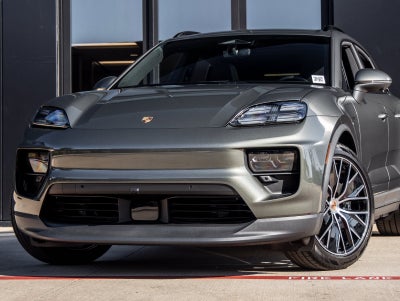 2026 Porsche Macan Macan Electric
