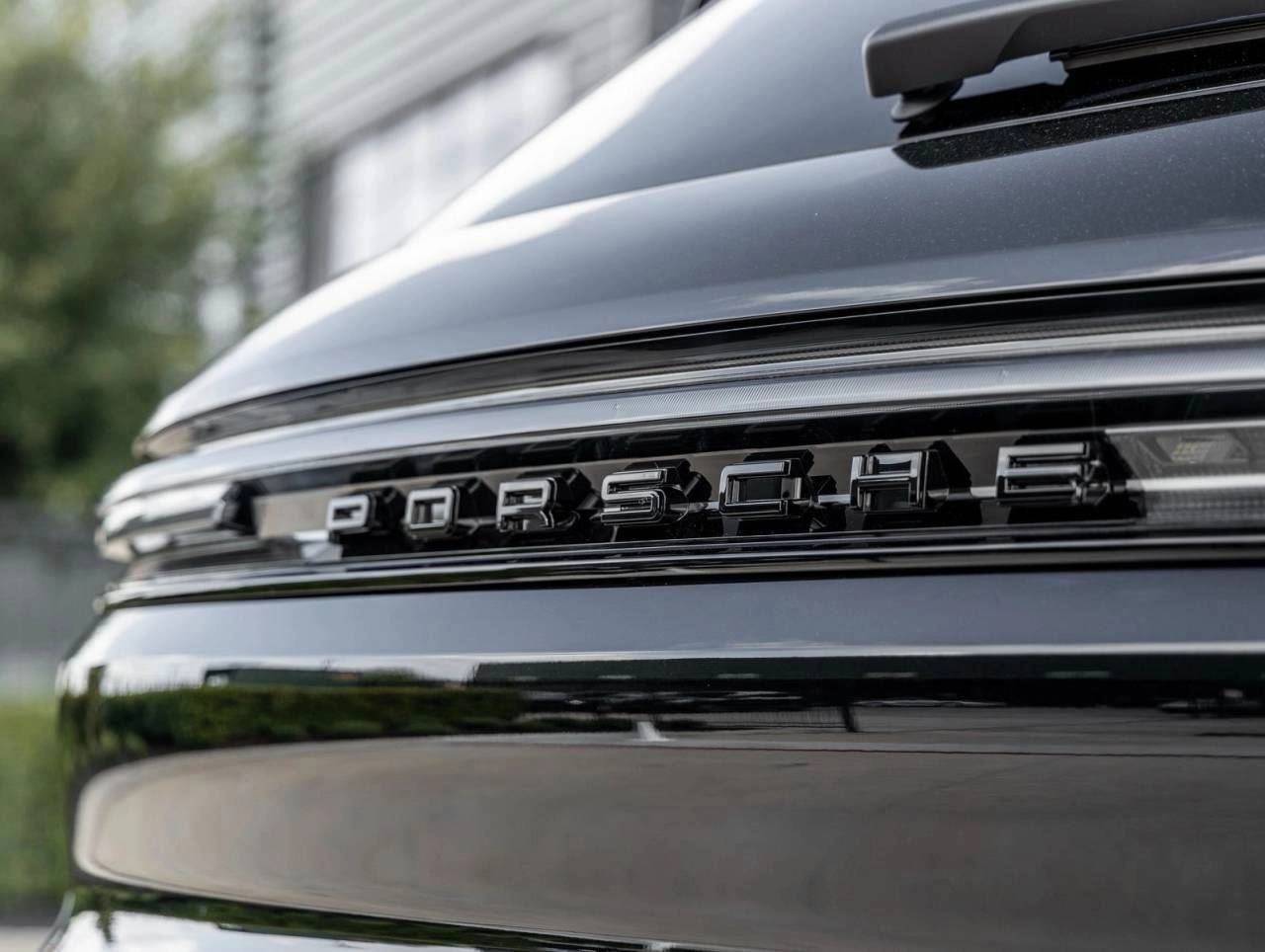 2025 Porsche Cayenne E-Hybrid