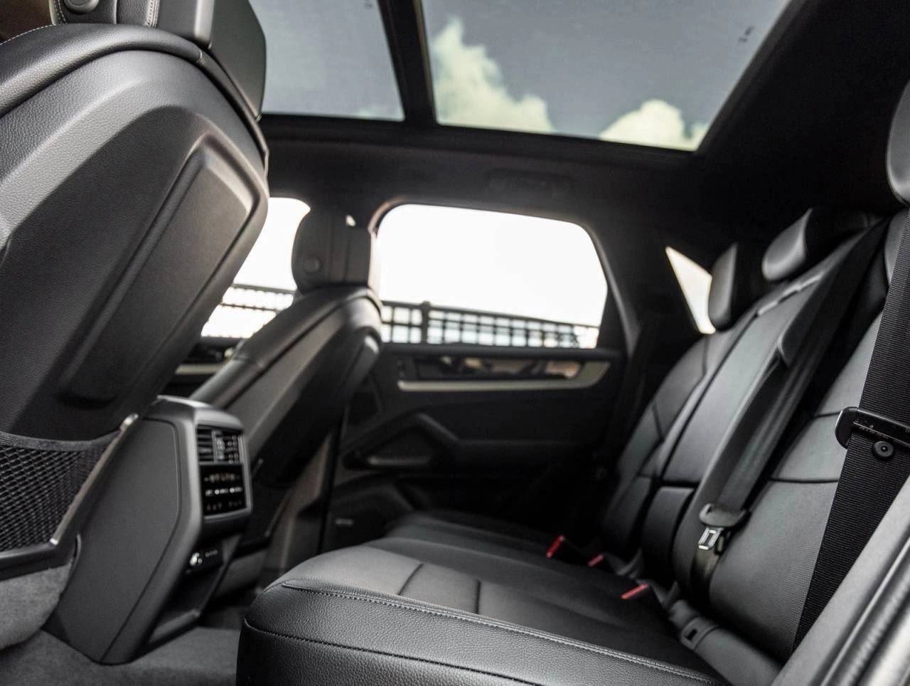 2025 Porsche Cayenne E-Hybrid