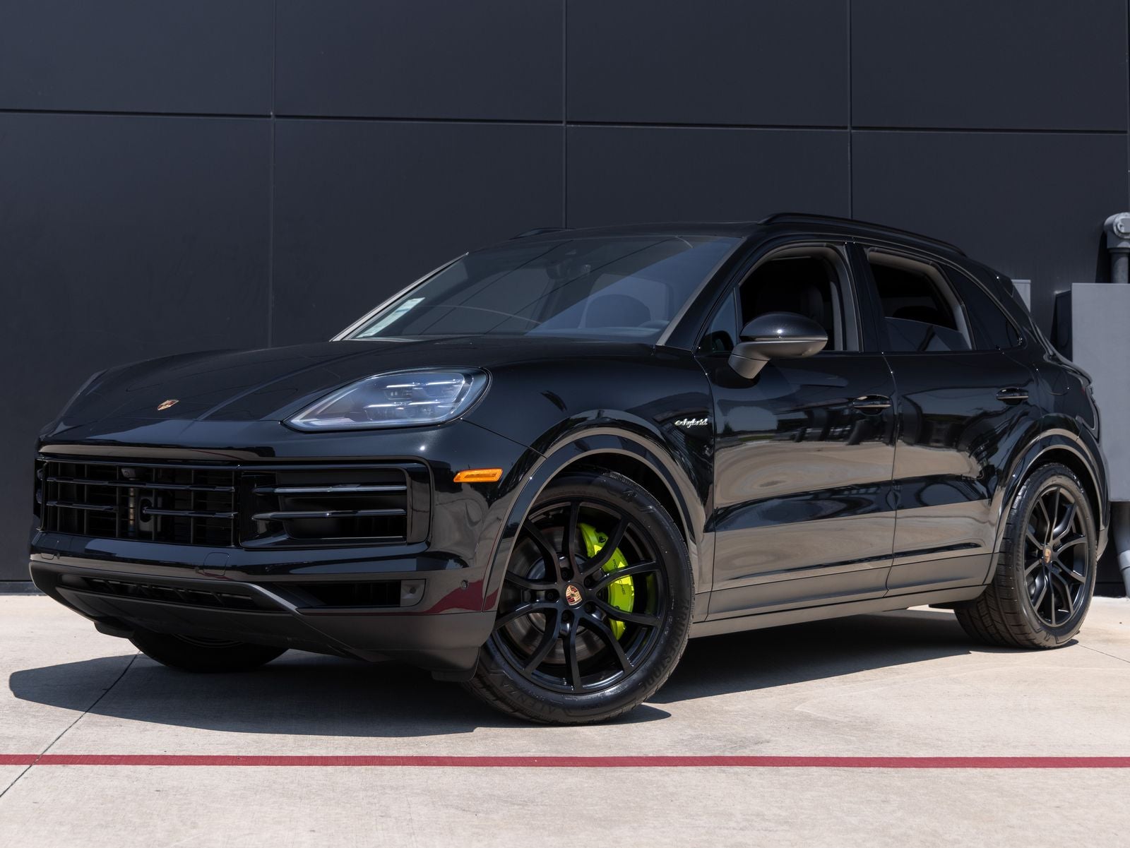 2025 Porsche Cayenne E-Hybrid's photo