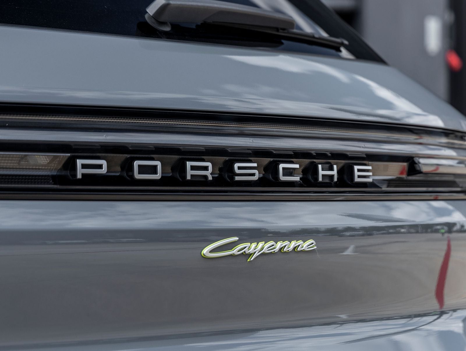2024 Porsche Cayenne E-Hybrid