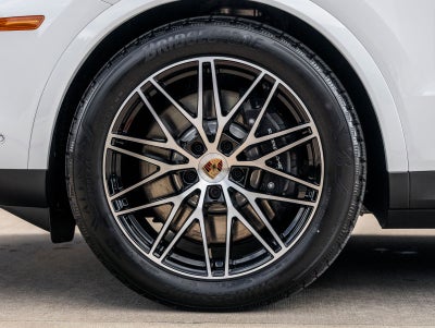 2026 Porsche Cayenne E-Hybrid