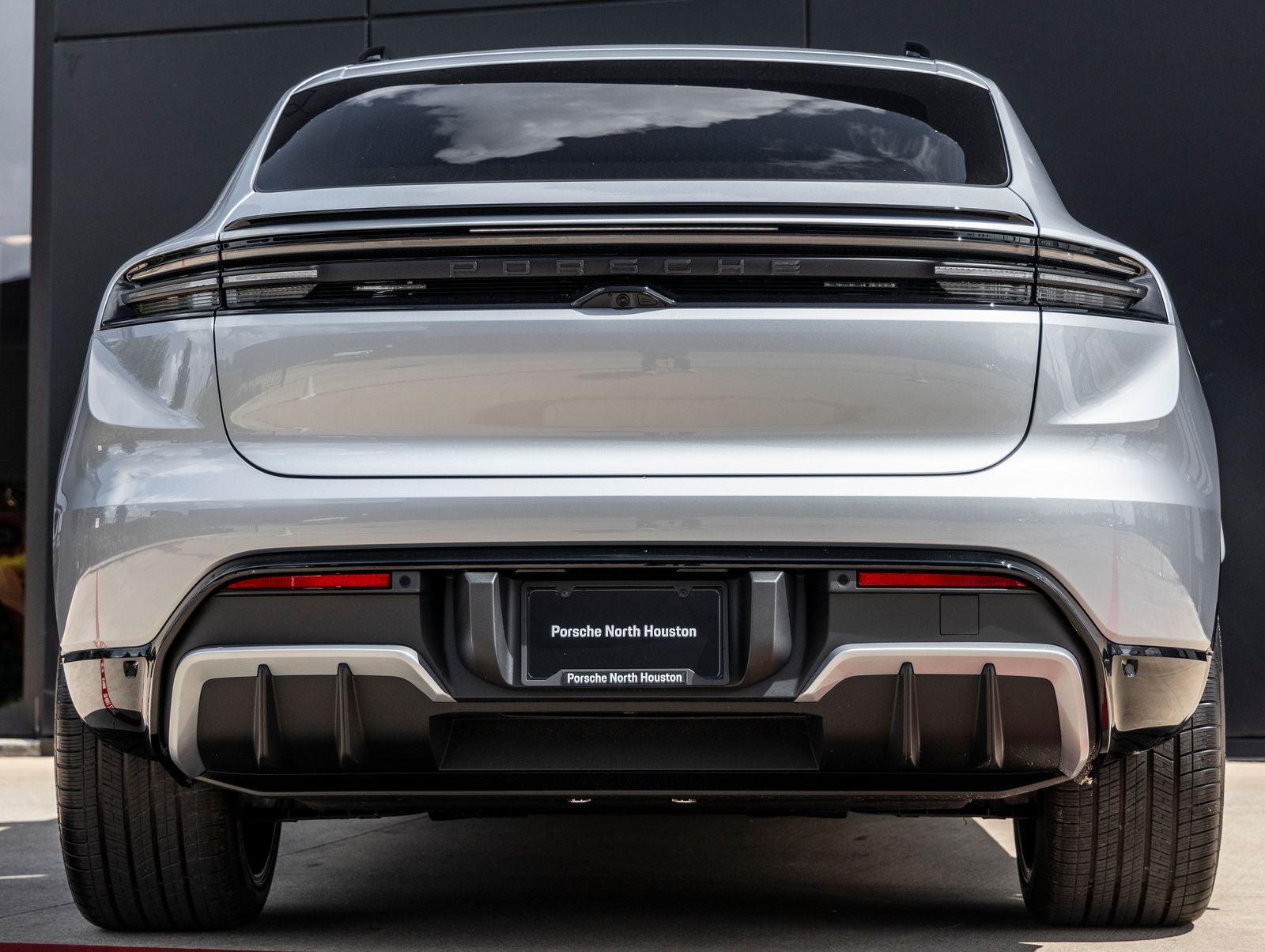2026 Porsche Macan Macan GTS Electric