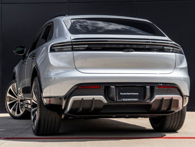 2026 Porsche Macan Macan GTS Electric