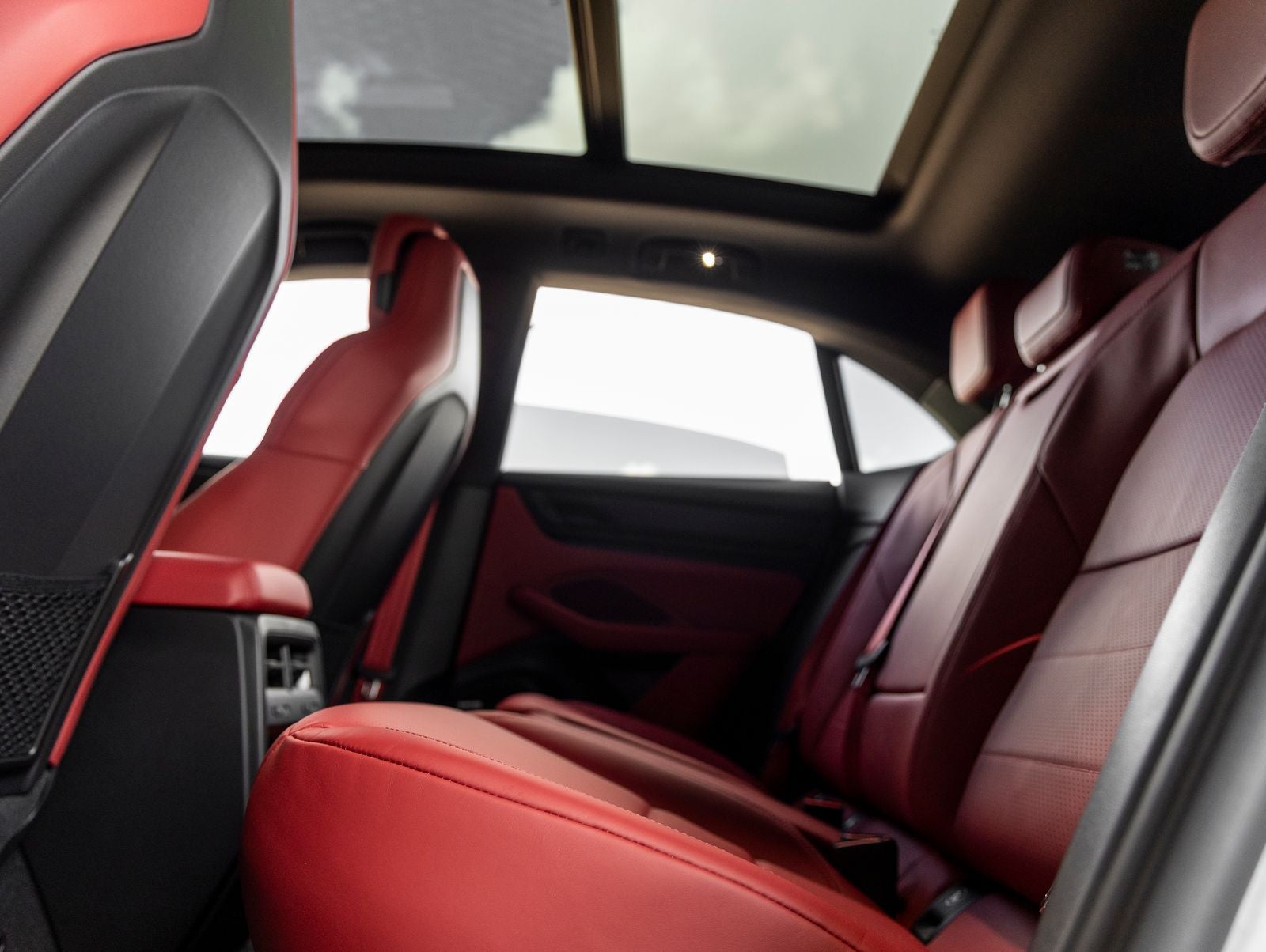 2026 Porsche Macan Macan GTS Electric