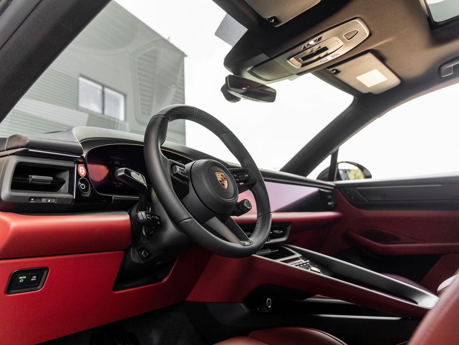 2026 Porsche Macan Macan GTS Electric