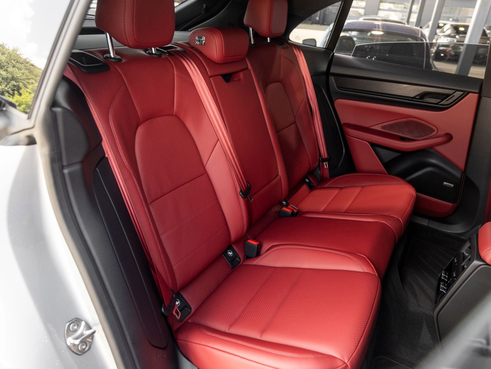 2026 Porsche Macan Macan GTS Electric