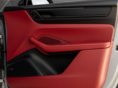 2026 Porsche Macan Macan GTS Electric