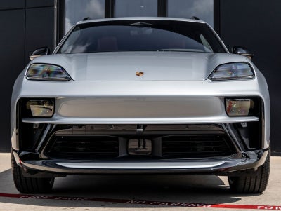 2026 Porsche Macan Macan GTS Electric