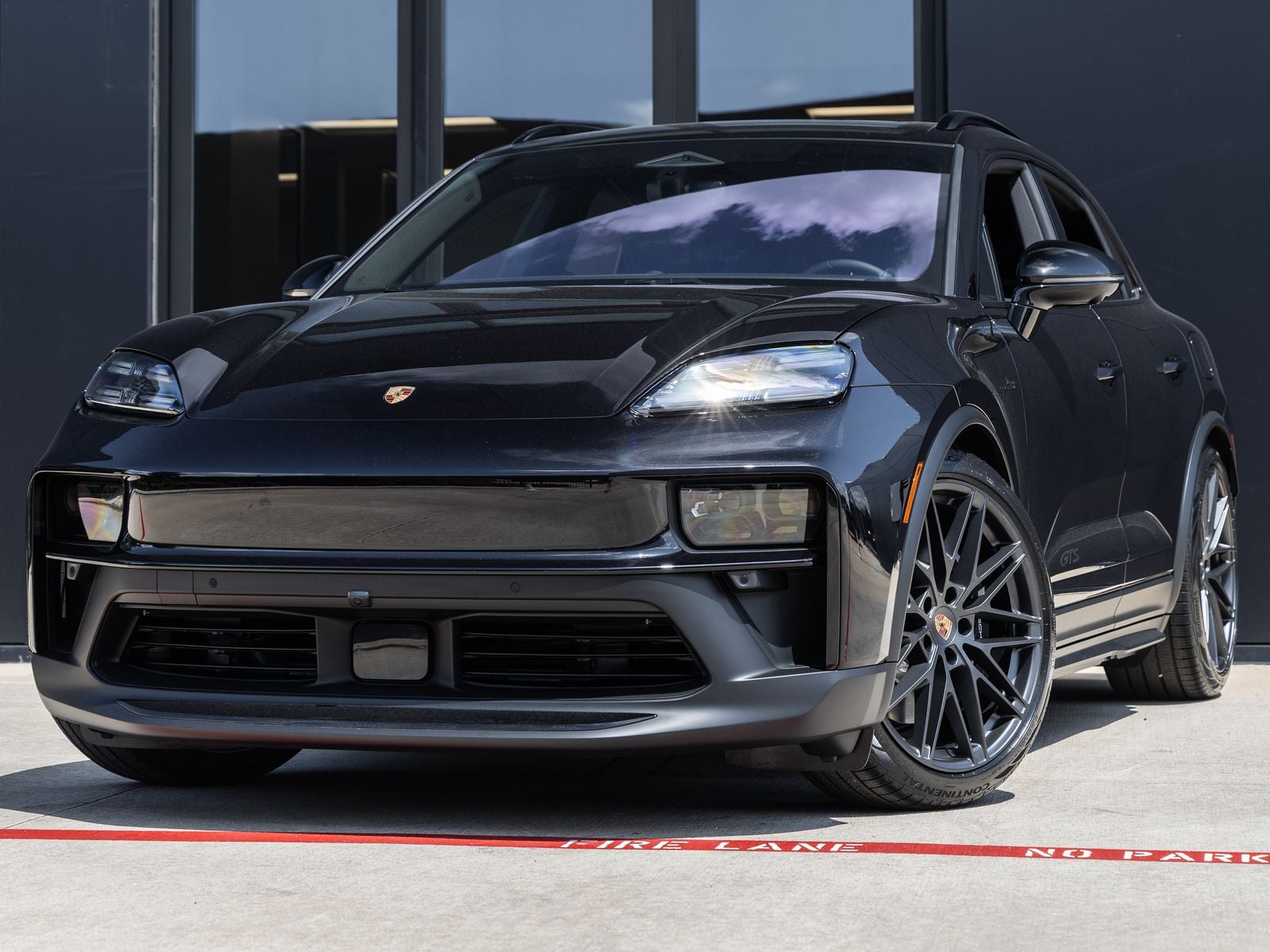 2026 Porsche Macan Macan GTS Electric