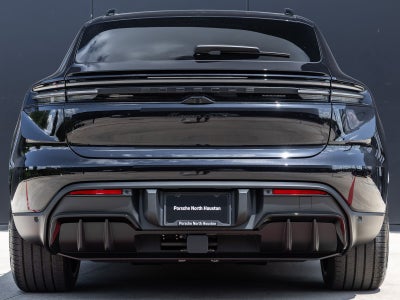 2026 Porsche Macan Macan GTS Electric
