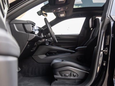 2026 Porsche Macan Macan GTS Electric