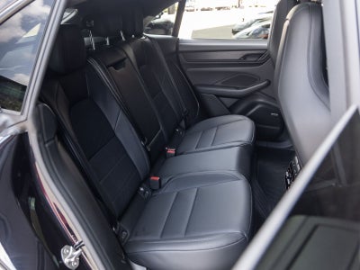 2026 Porsche Macan Macan GTS Electric