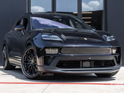2026 Porsche Macan Macan GTS Electric