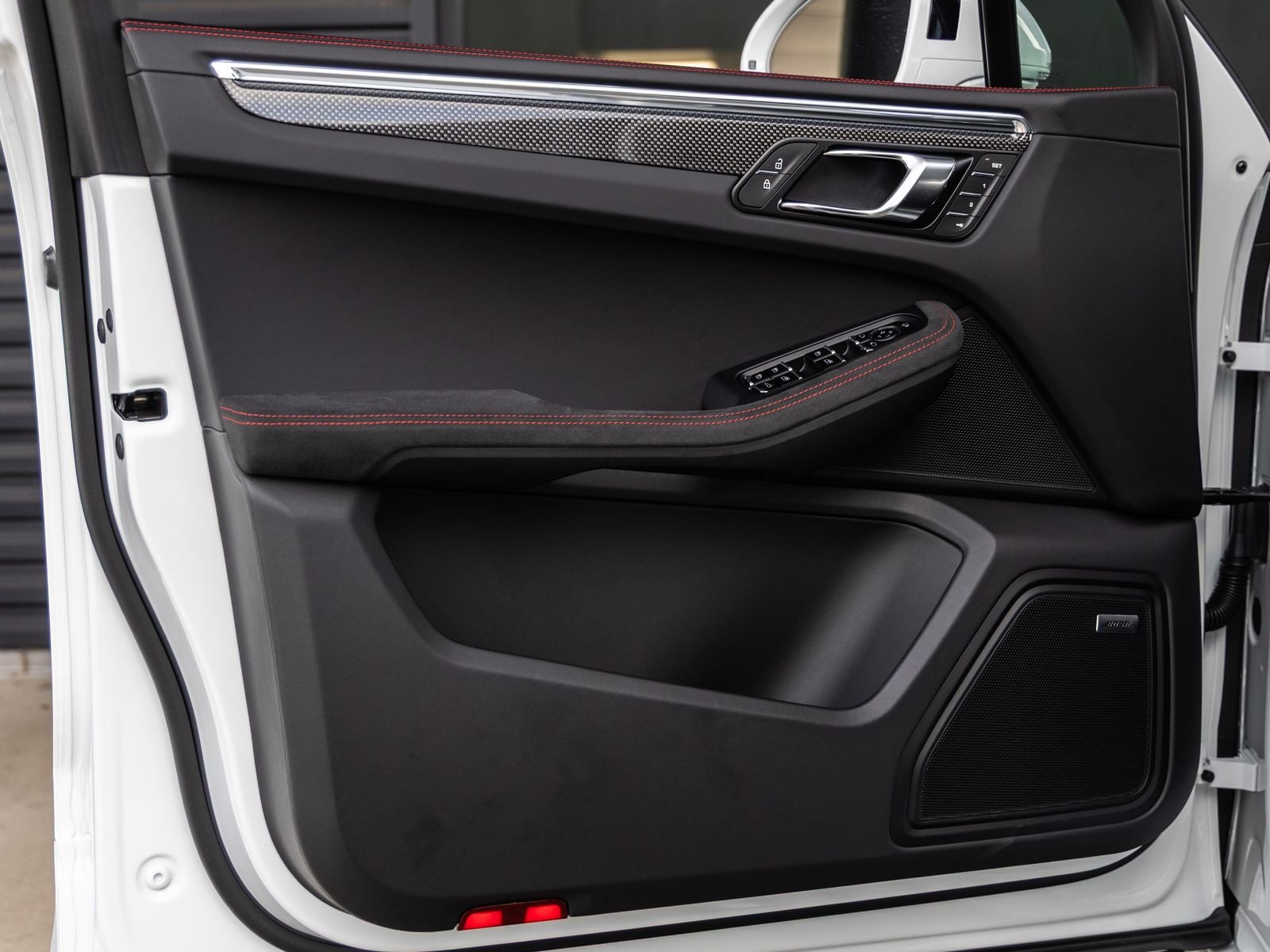 2026 Porsche Macan Macan GTS