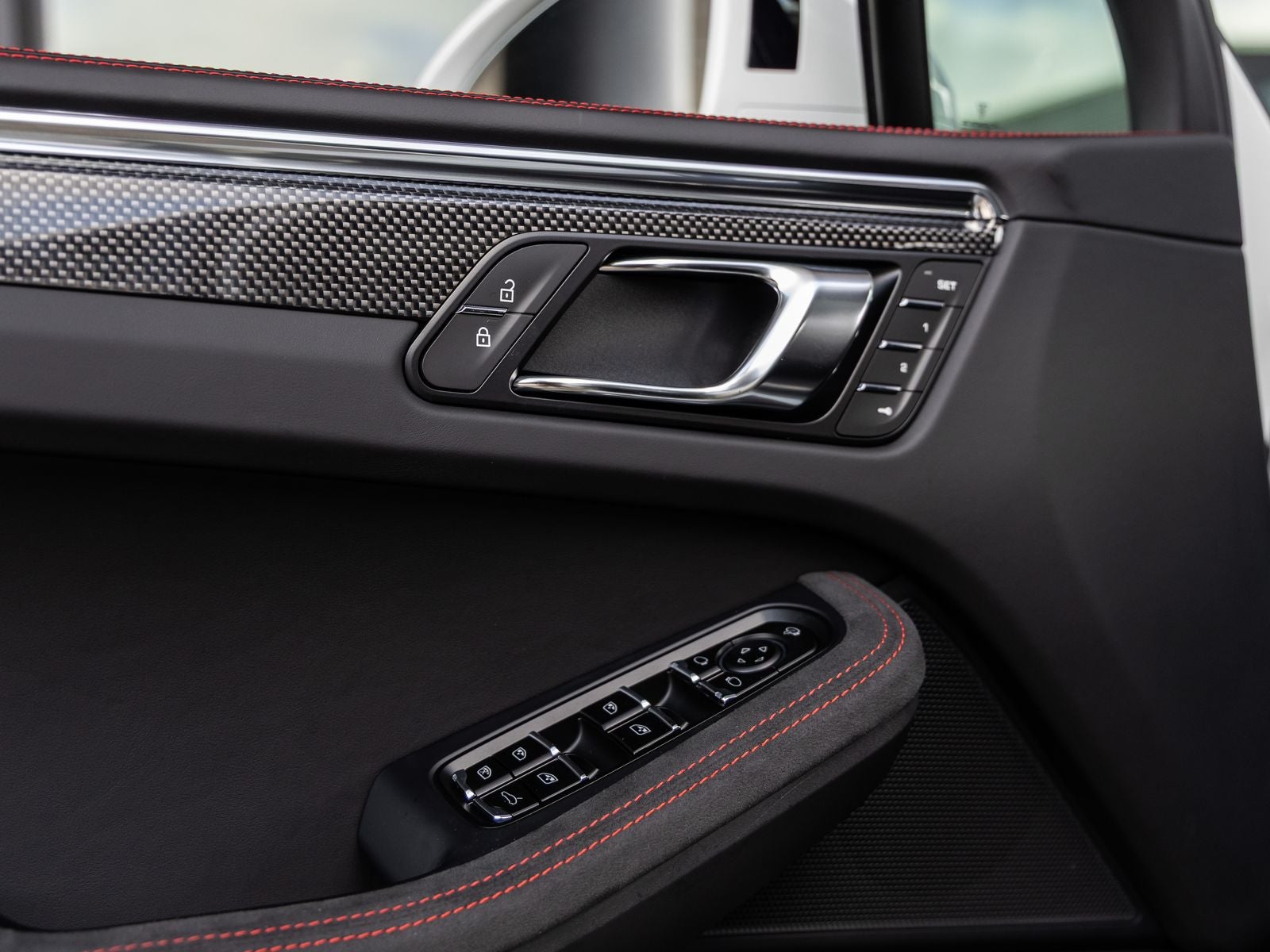 2026 Porsche Macan Macan GTS