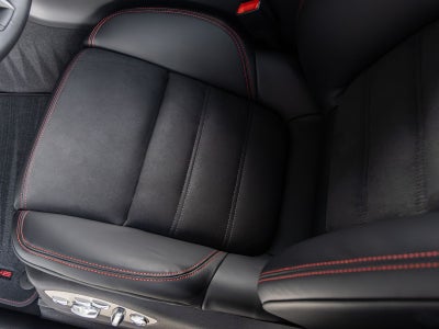 2026 Porsche Macan Macan GTS