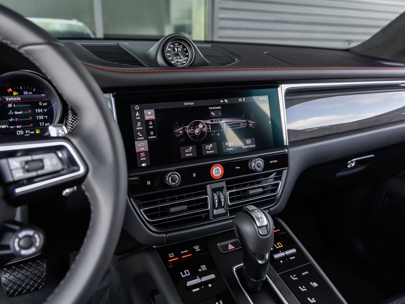 2026 Porsche Macan Macan GTS