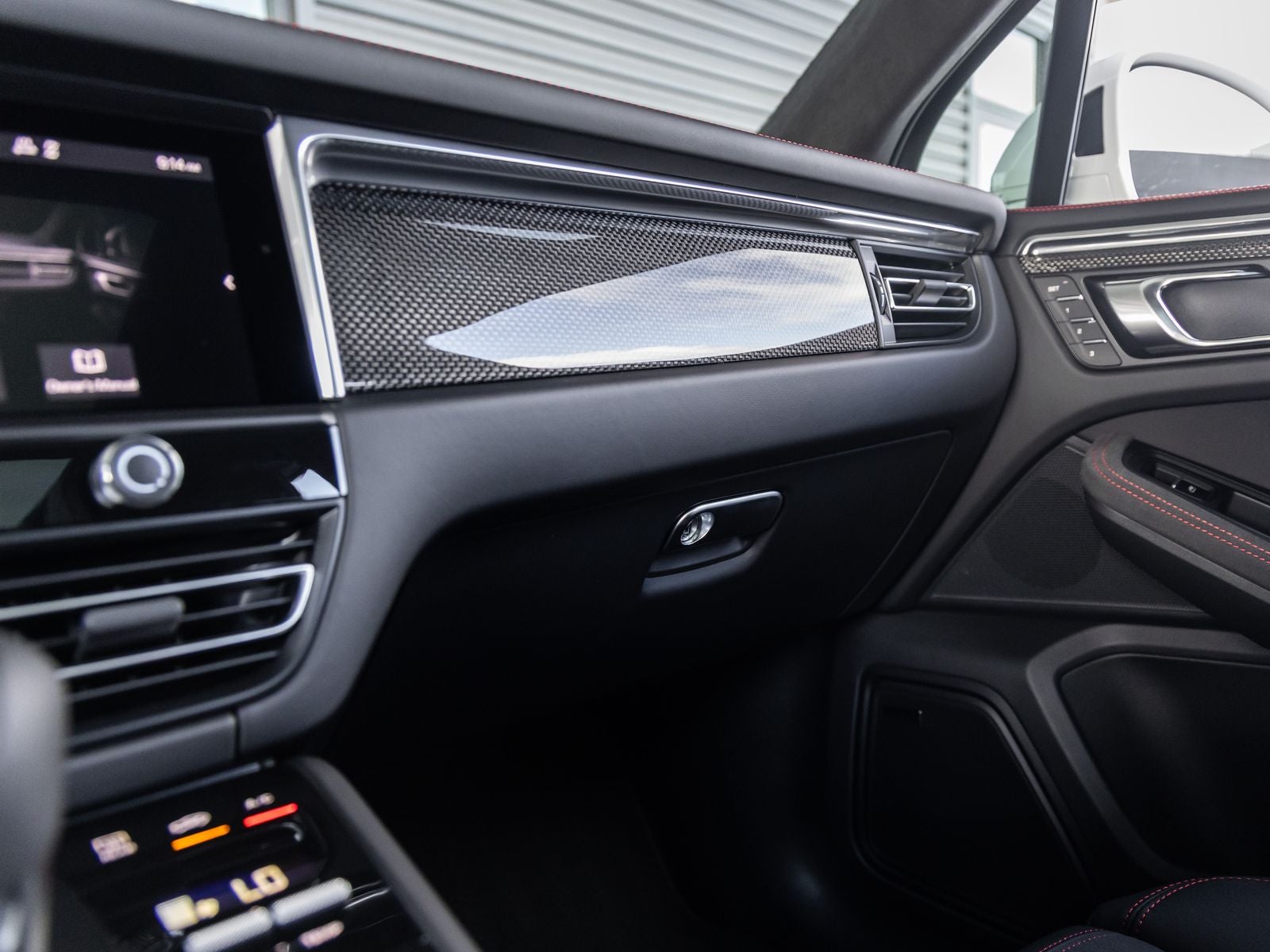 2026 Porsche Macan Macan GTS