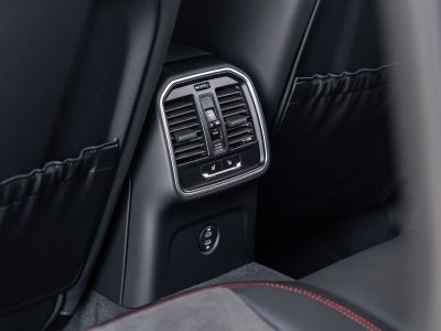 2026 Porsche Macan Macan GTS