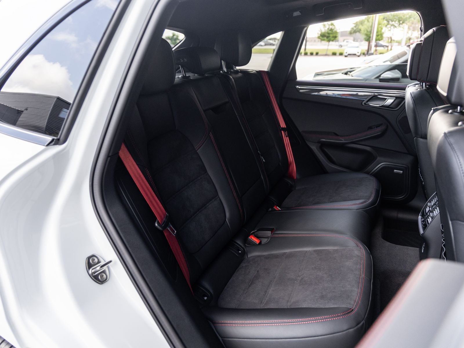 2026 Porsche Macan Macan GTS