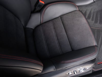 2026 Porsche Macan Macan GTS