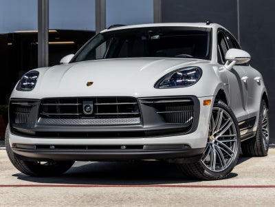 2026 Porsche Macan Macan GTS