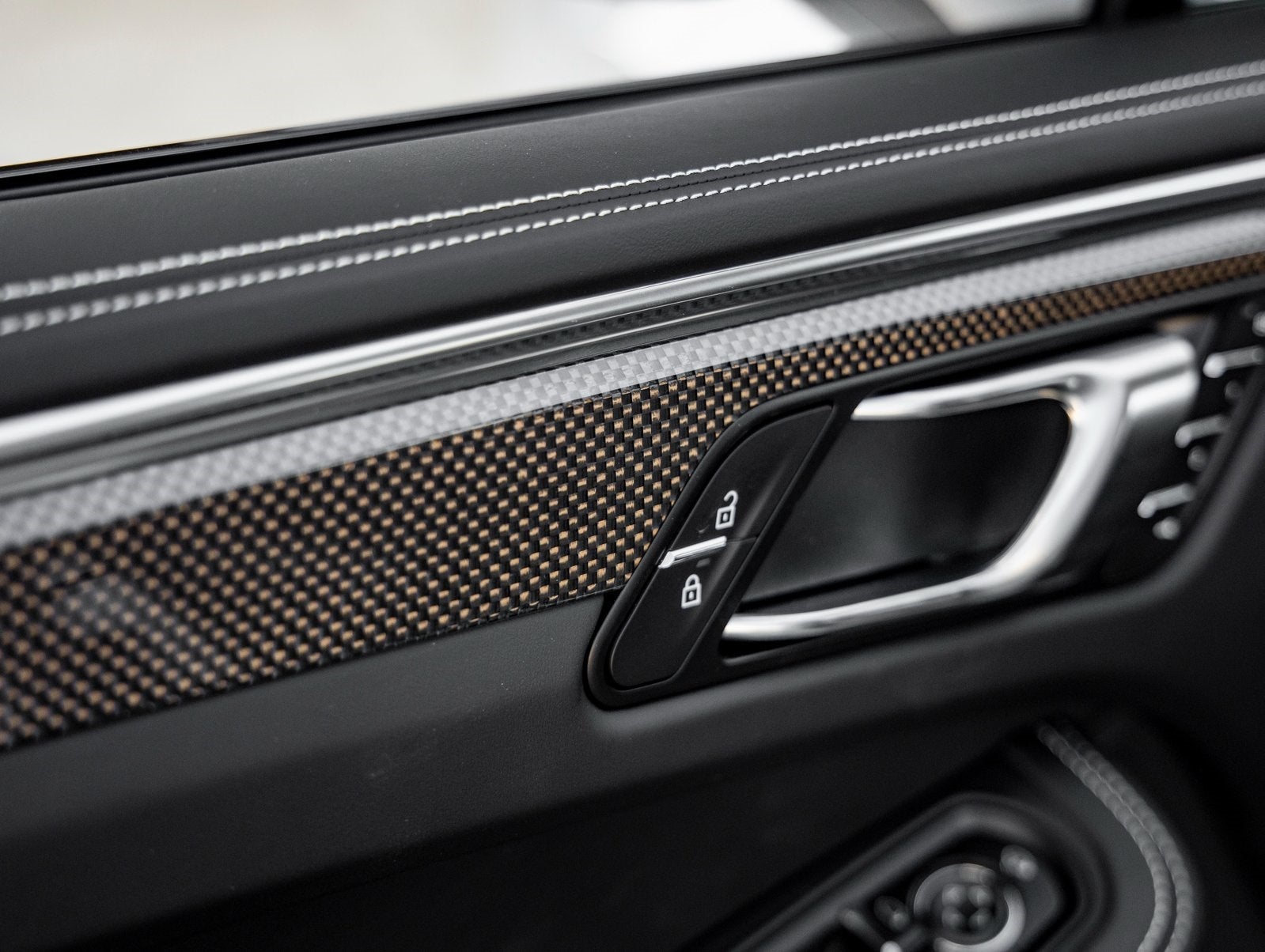 2026 Porsche Macan Macan GTS