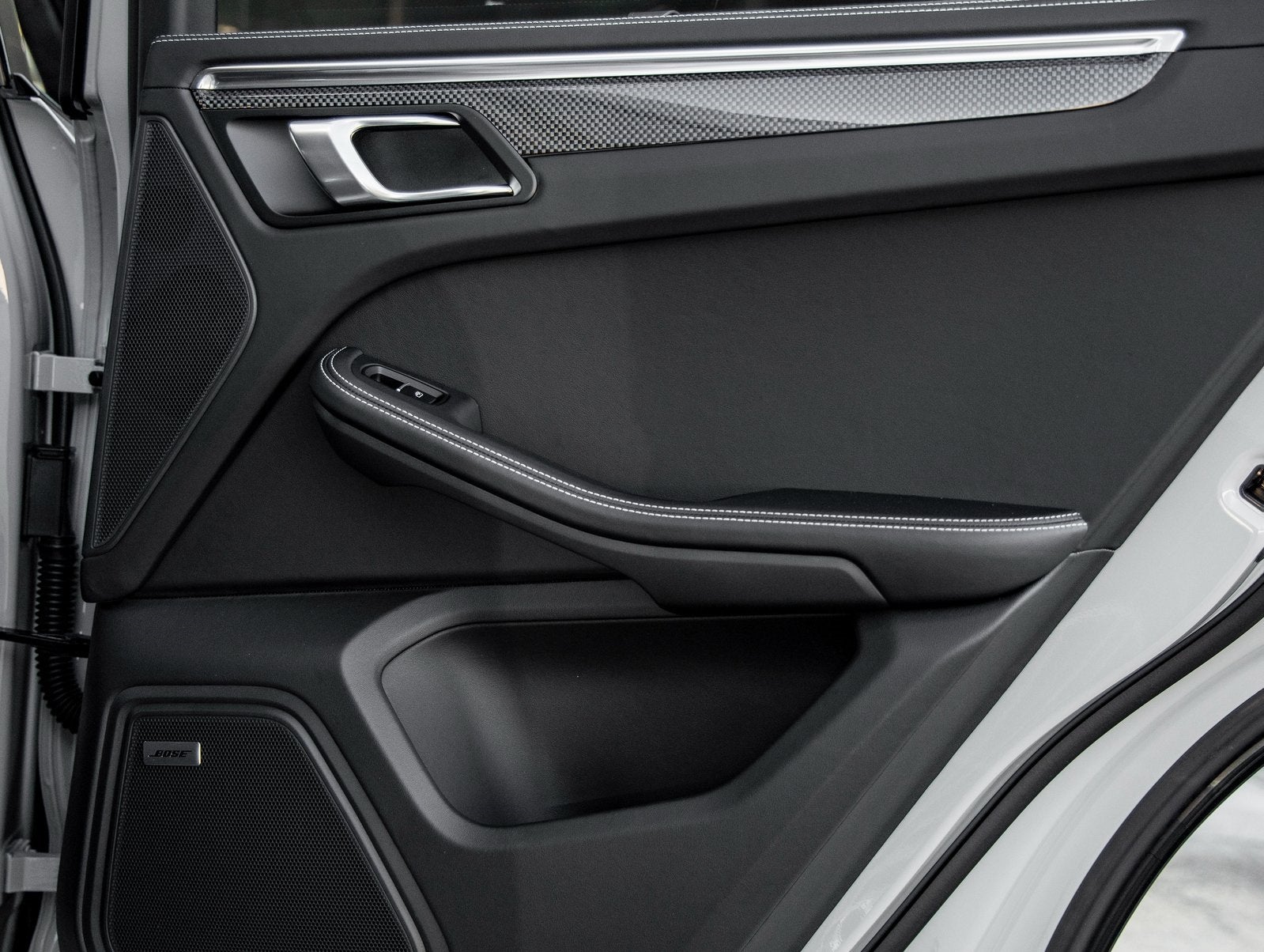 2026 Porsche Macan Macan GTS