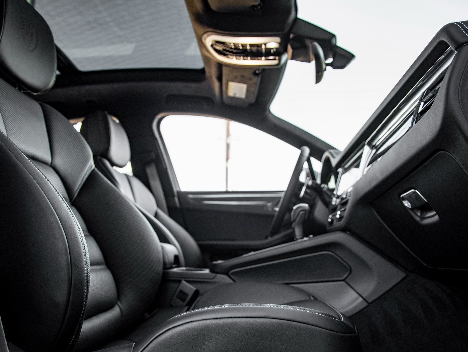 2026 Porsche Macan Macan GTS