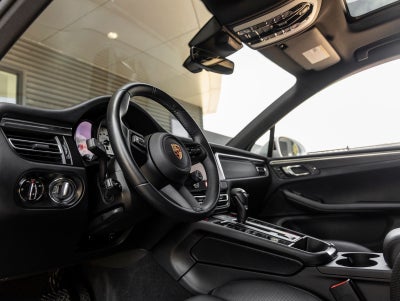 2024 Porsche Macan Macan GTS (MY24)