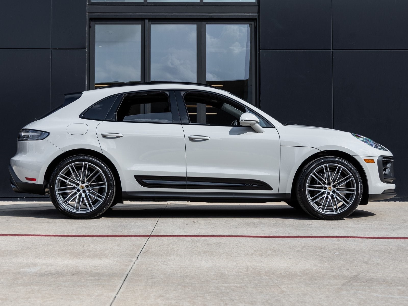 2026 Porsche Macan Macan GTS