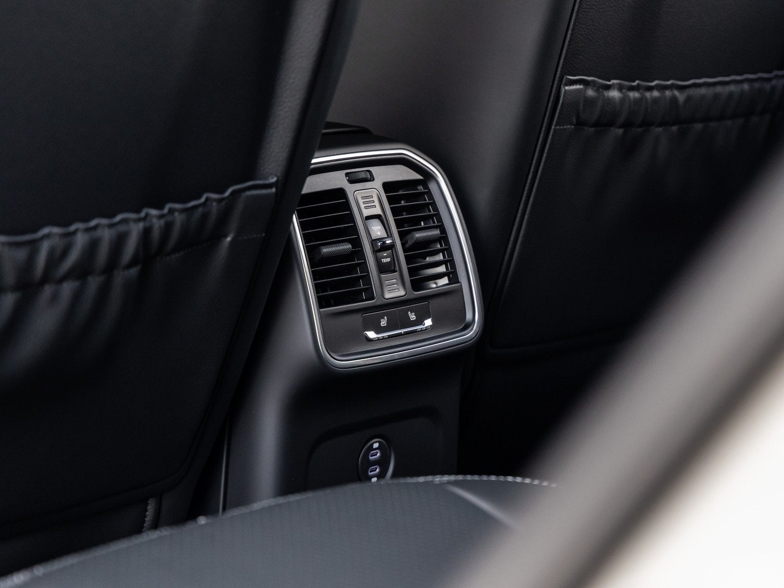 2026 Porsche Macan Macan GTS