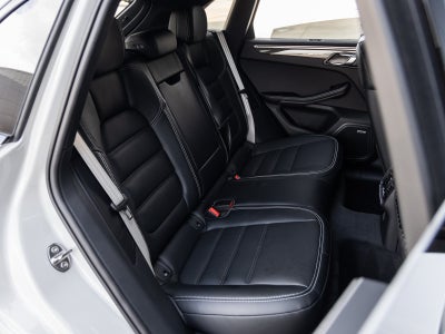 2026 Porsche Macan Macan GTS