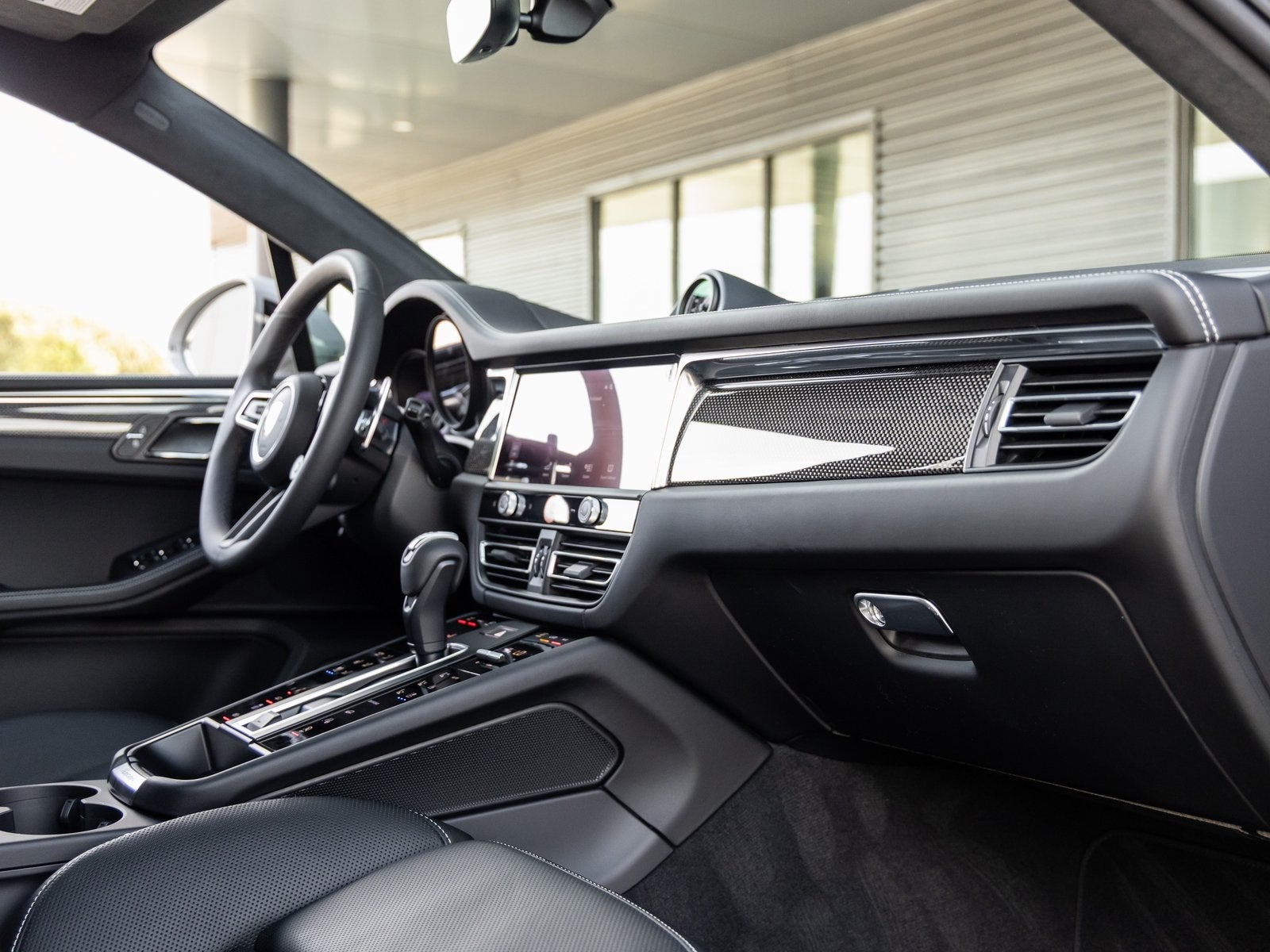 2026 Porsche Macan Macan GTS