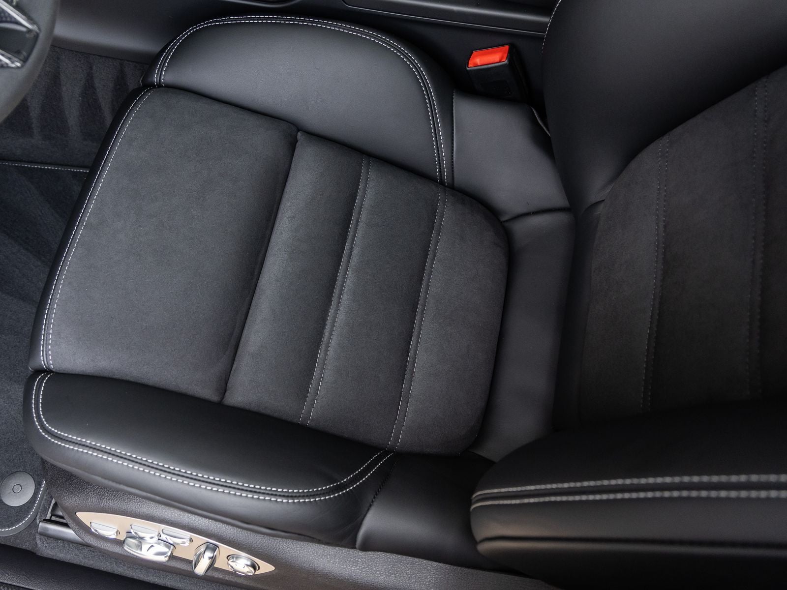 2026 Porsche Macan GTS