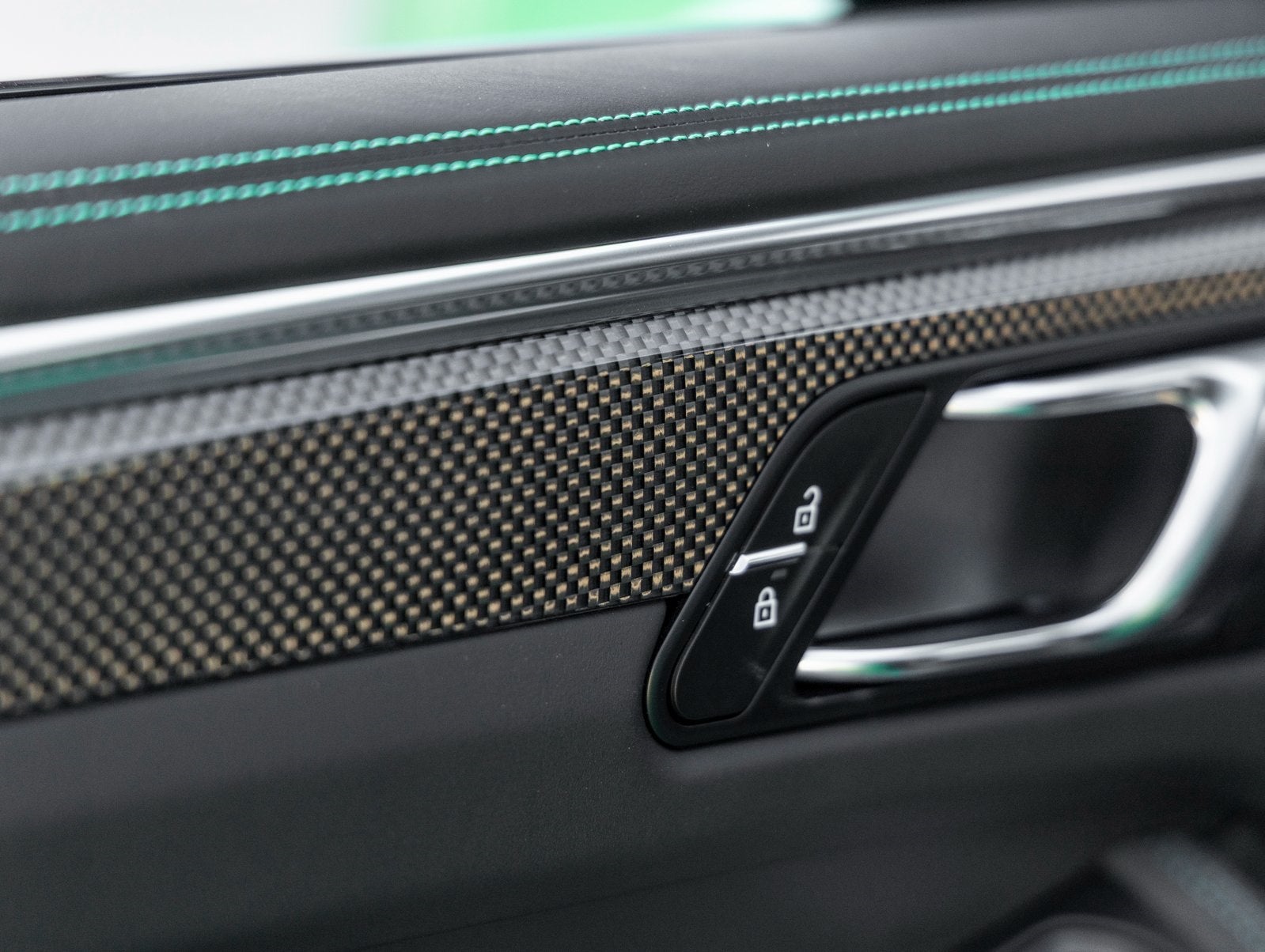 2026 Porsche Macan Macan GTS