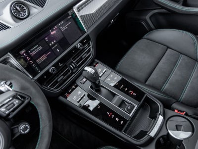 2026 Porsche Macan Macan GTS