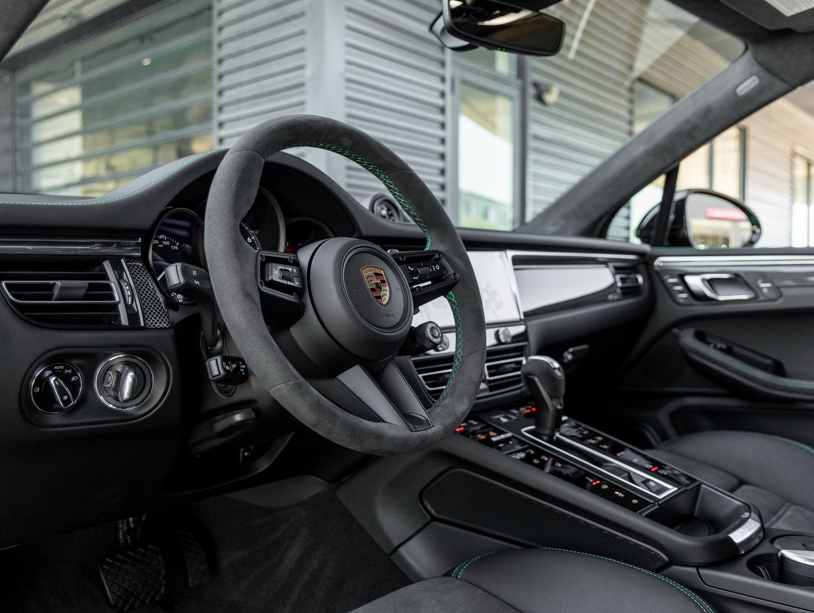 2026 Porsche Macan Macan GTS