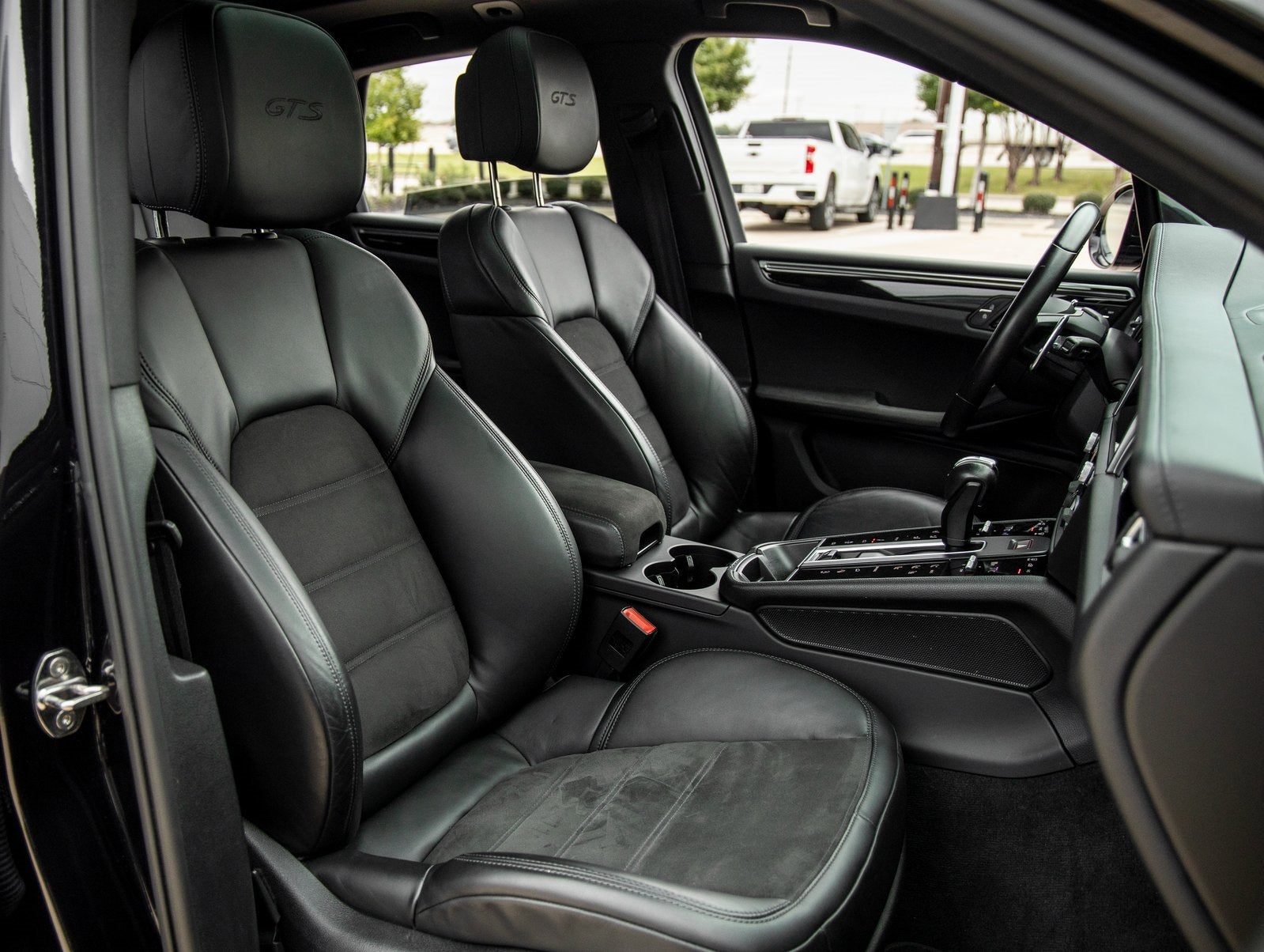 2023 Porsche Macan GTS