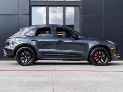 2026 Porsche Macan Macan GTS