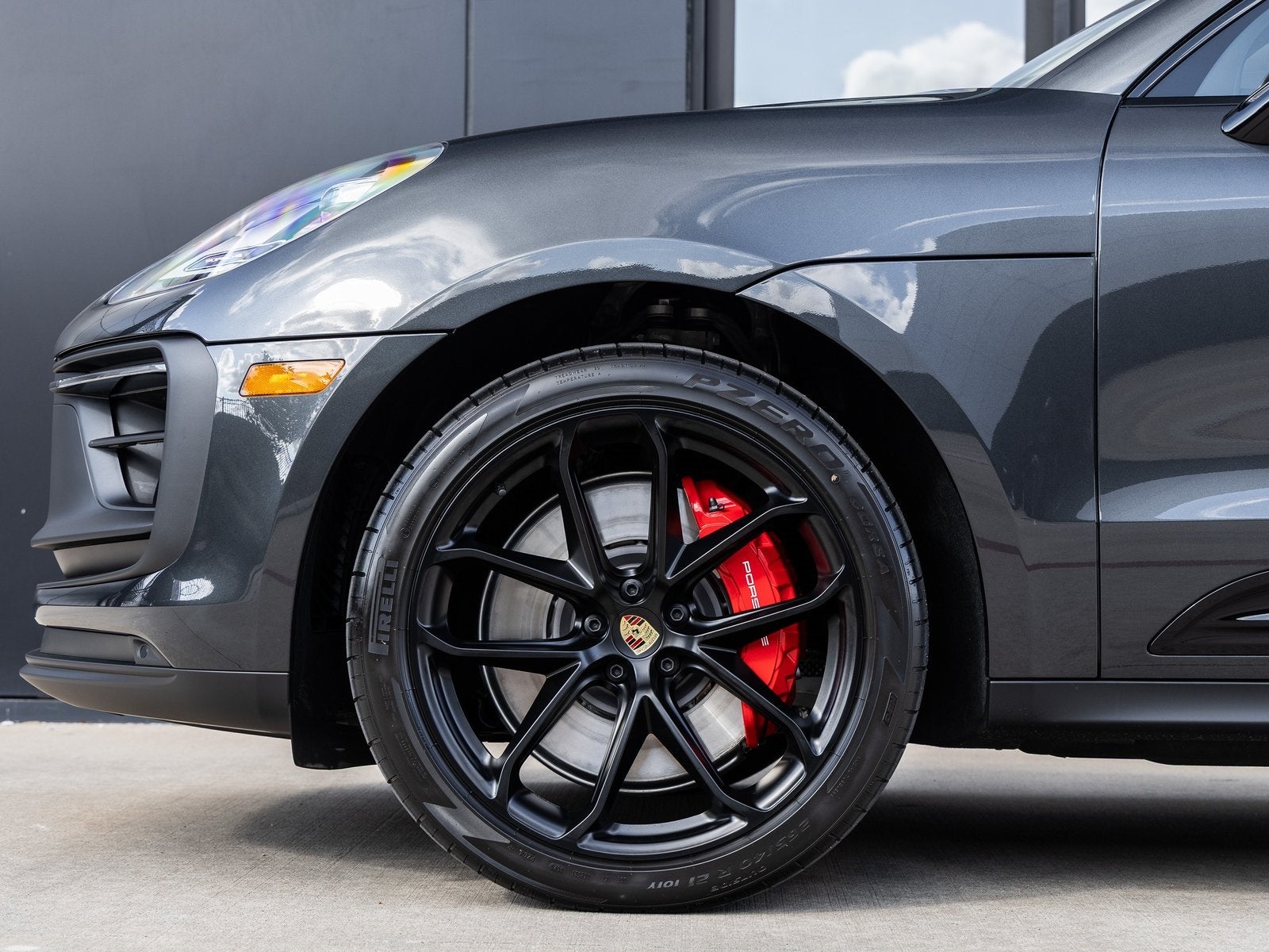 2026 Porsche Macan Macan GTS